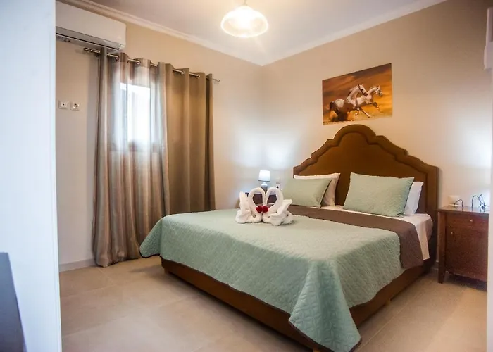 Ta Didymakia Apartments.