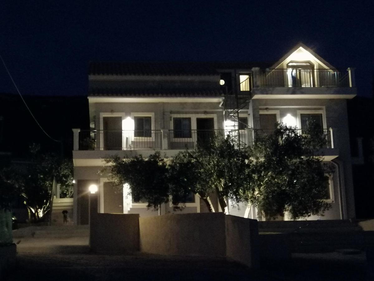 Ta Didymakia Apartments. Apartment *