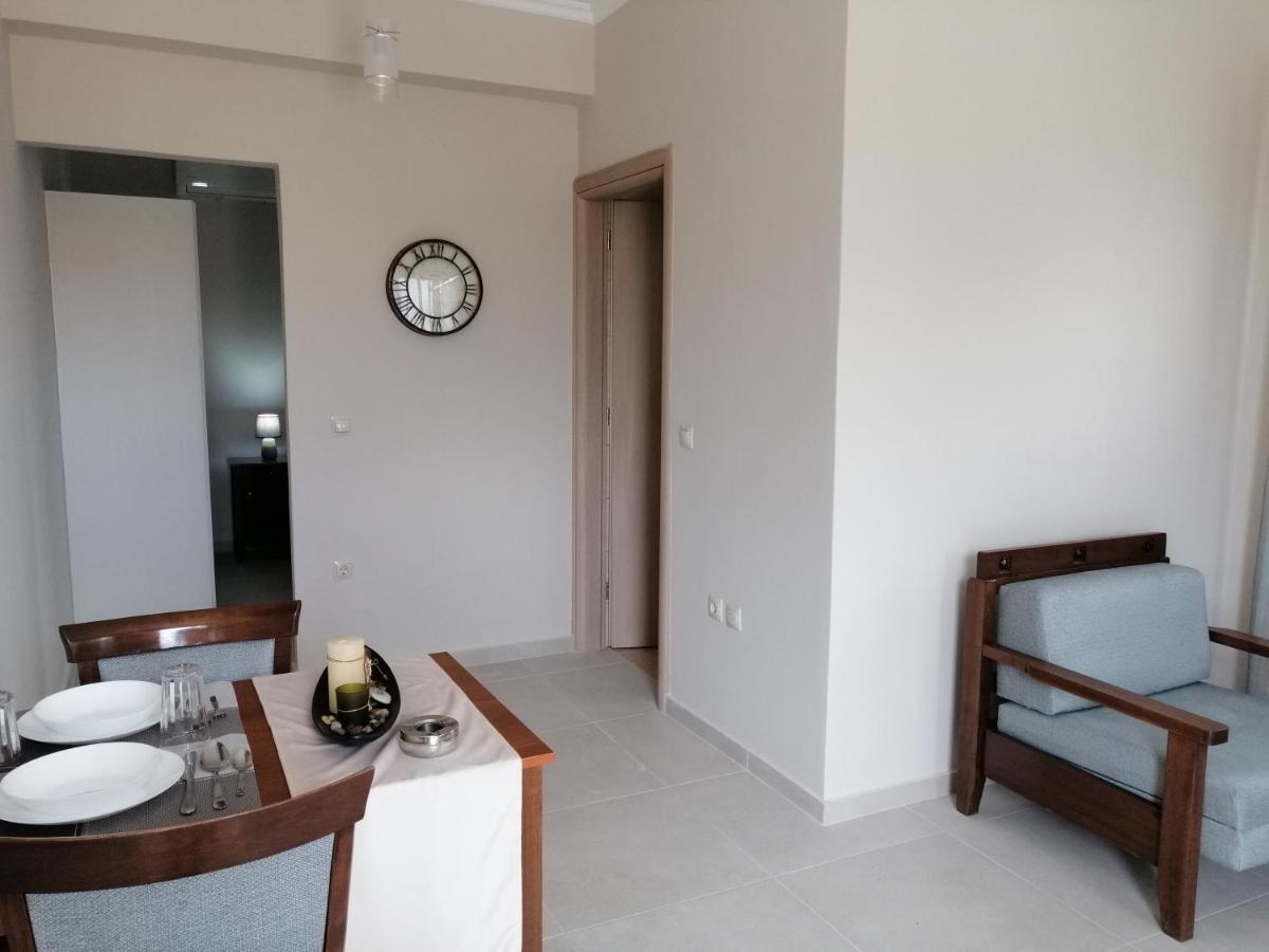 Ta Didymakia Apartments. * Argostoli (Kefalonia)