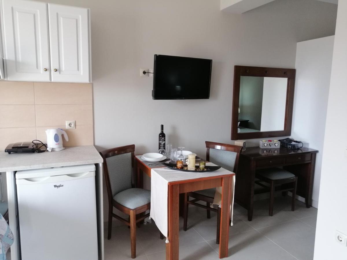 Ta Didymakia Apartments. Argostoli (Kefalonia)