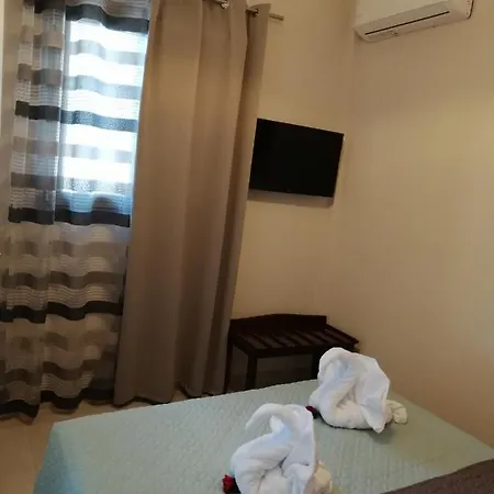 Ta Didymakia Apartments. Argostoli  Room photo